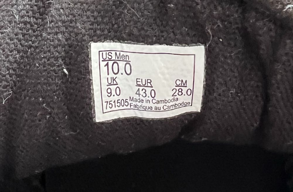 Sapatilhas VANS Pretas - Tamanho 43