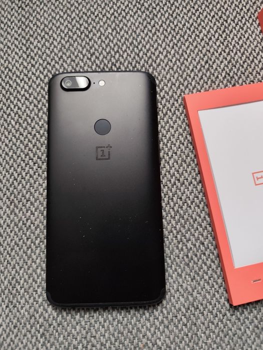 Smartfon One plus5T