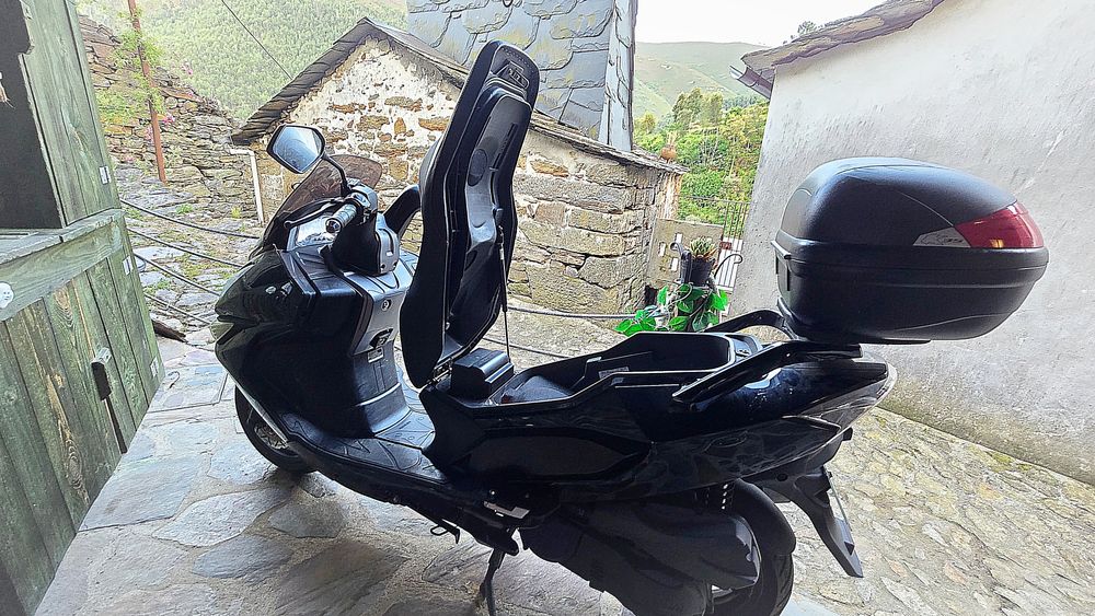 Daelim 125cc (14500 kms) Excelente Estado