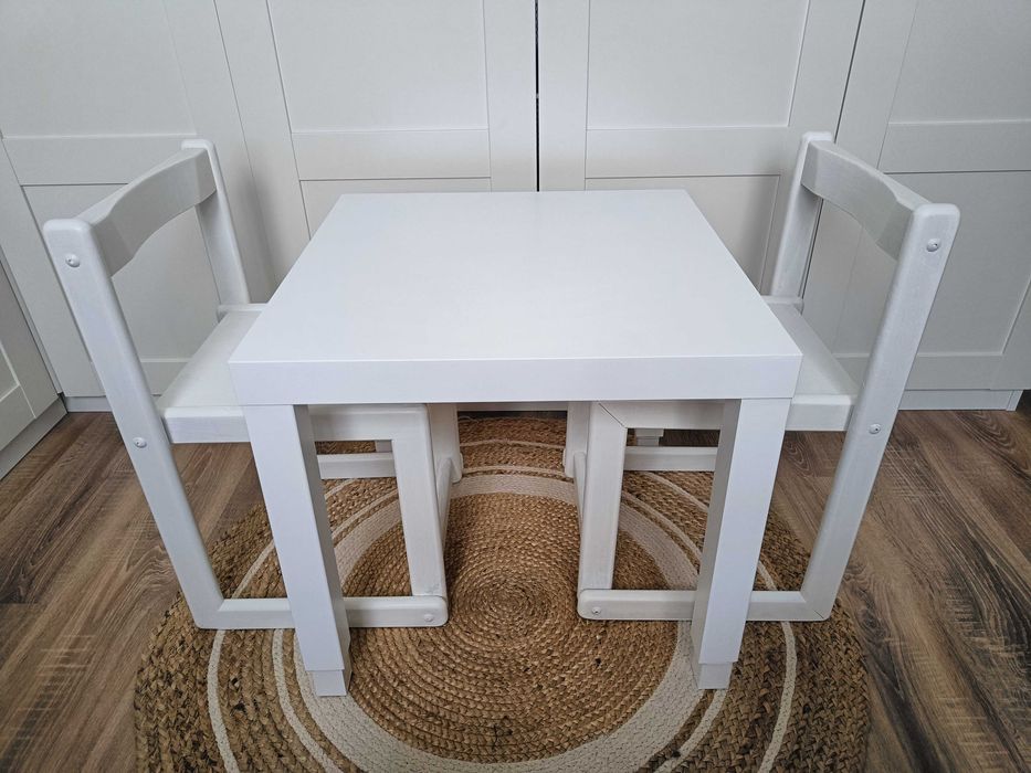 STOLIK + 2 krzesła dla dzieci / Biały komplet do zabawy i nauki