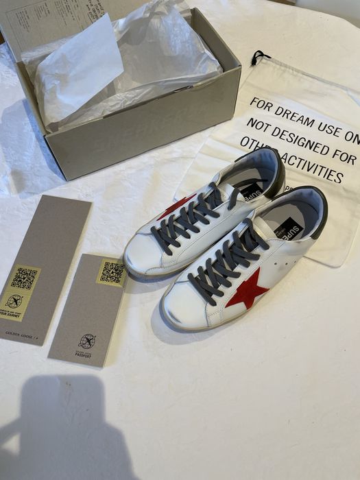 Golden Goose superstar