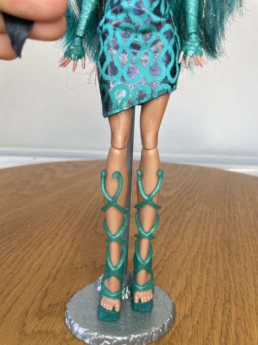 с подставкой Нефера Boo York Nefera de Nile Monster High