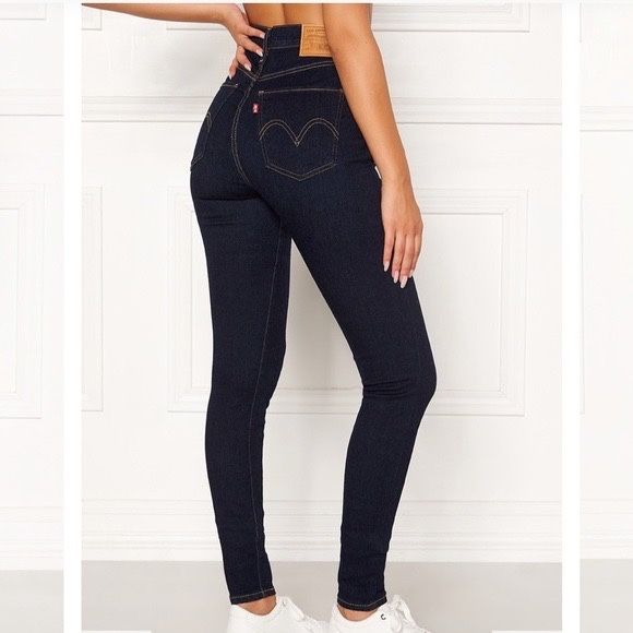 Calças Levi’s Mile High RiseSuper Skinny novas , W25 L30