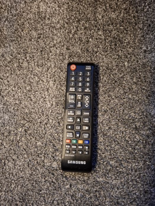Телевизор Samsung UE49NU7100U