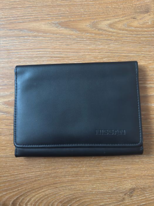 Etui na instrukcję obsługi / dokumenty Nissan