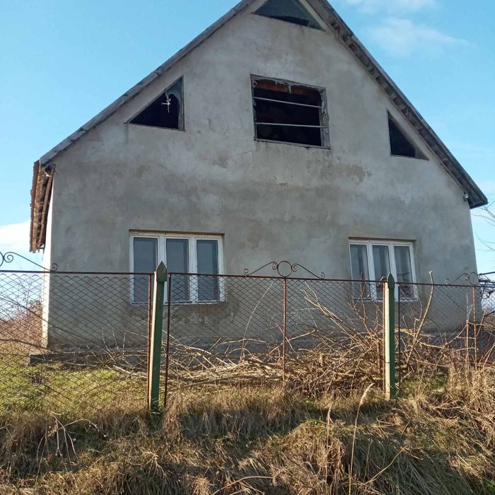 Продам будинок м.Мукачево село Яблунево