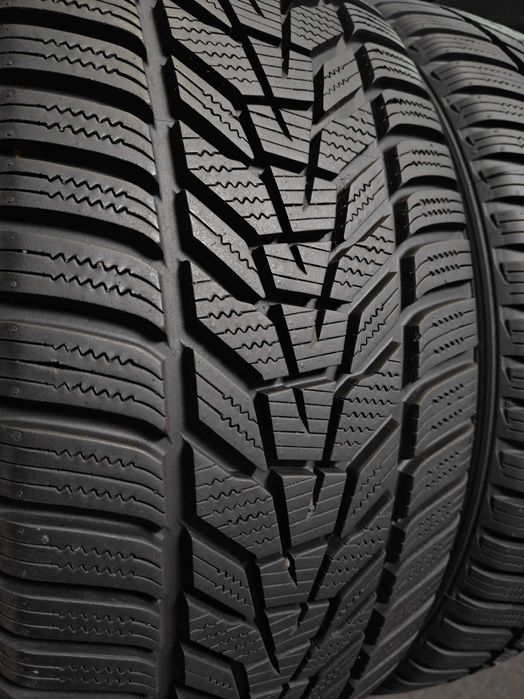 4шт R17 235/65 Hankook Winter I*cept Evo3 X зимова шина