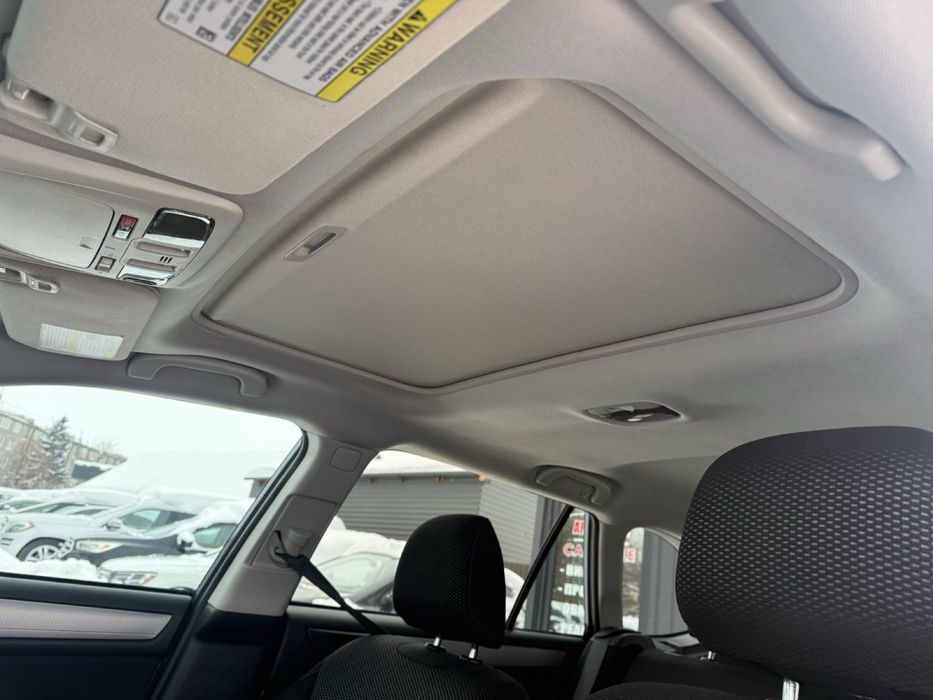 Subaru OUTBACK 2017r