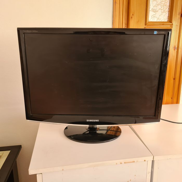 Монітор samsung 2433bw