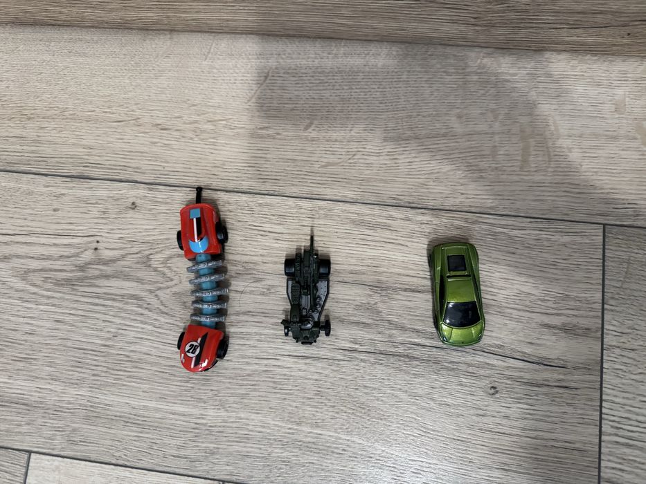Samochodziki hot wheels