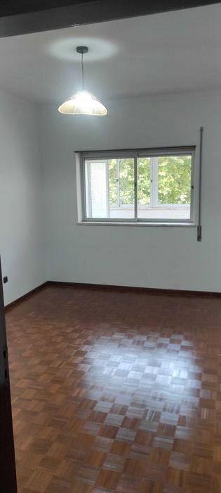Aluguer Apartamento Espaçoso Centro de Condeixa a Nova