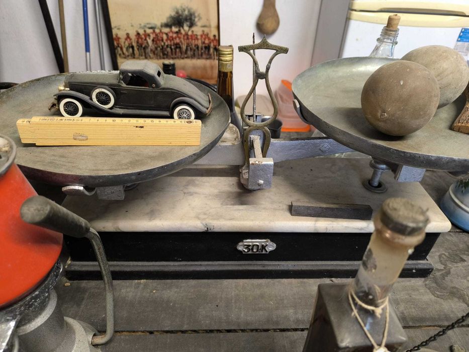 Coleção de várias peças antigas