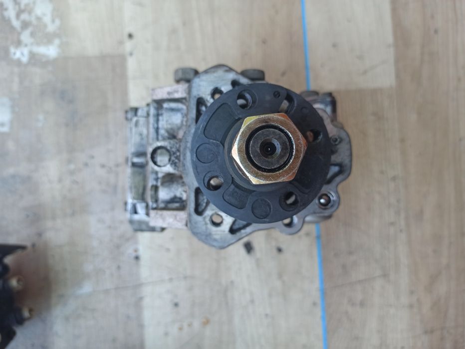 ТНВД Opel Zafira Astra Vectra Omega 2.0 2.2 015 паливний насос