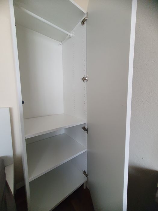 Conjunto moveis ikea platsa + skatval