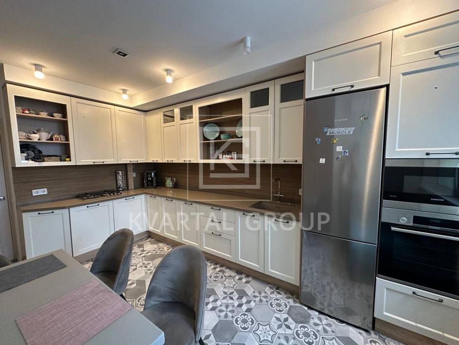 Велика 2 кімнатна 71 м2 Мінімальні податки