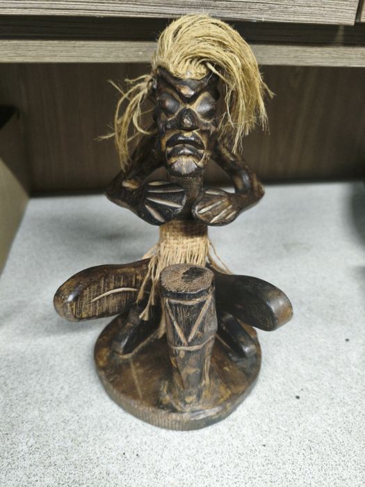 Figurka drewniana