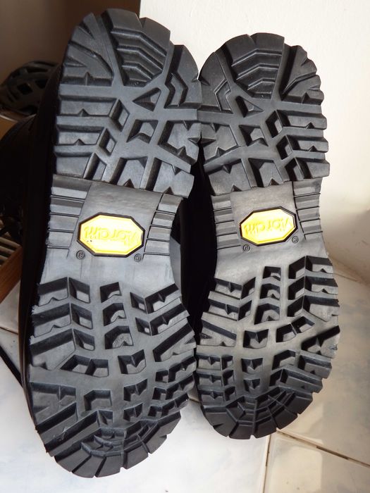 Buty MON  specjalne z membraną izolacyjną wojas wzór 929 rozmiar 24/39