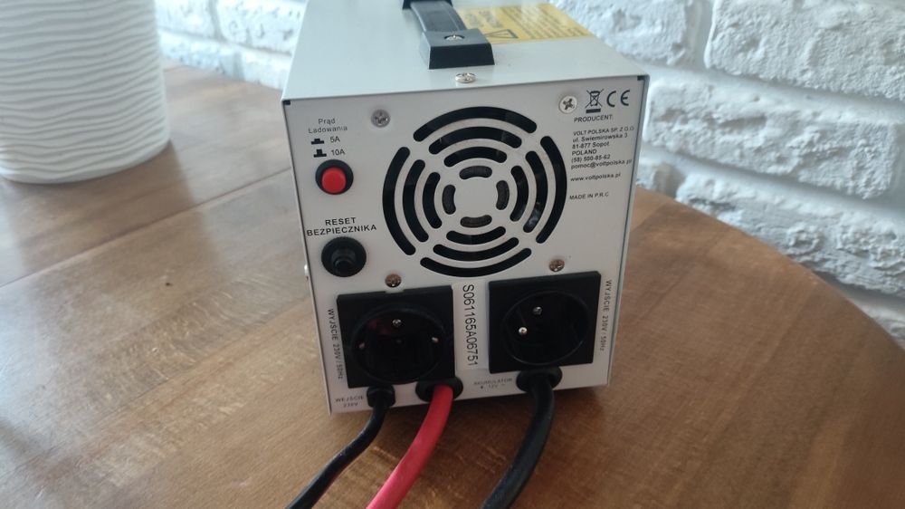 Інвертор Volt Polska 800E