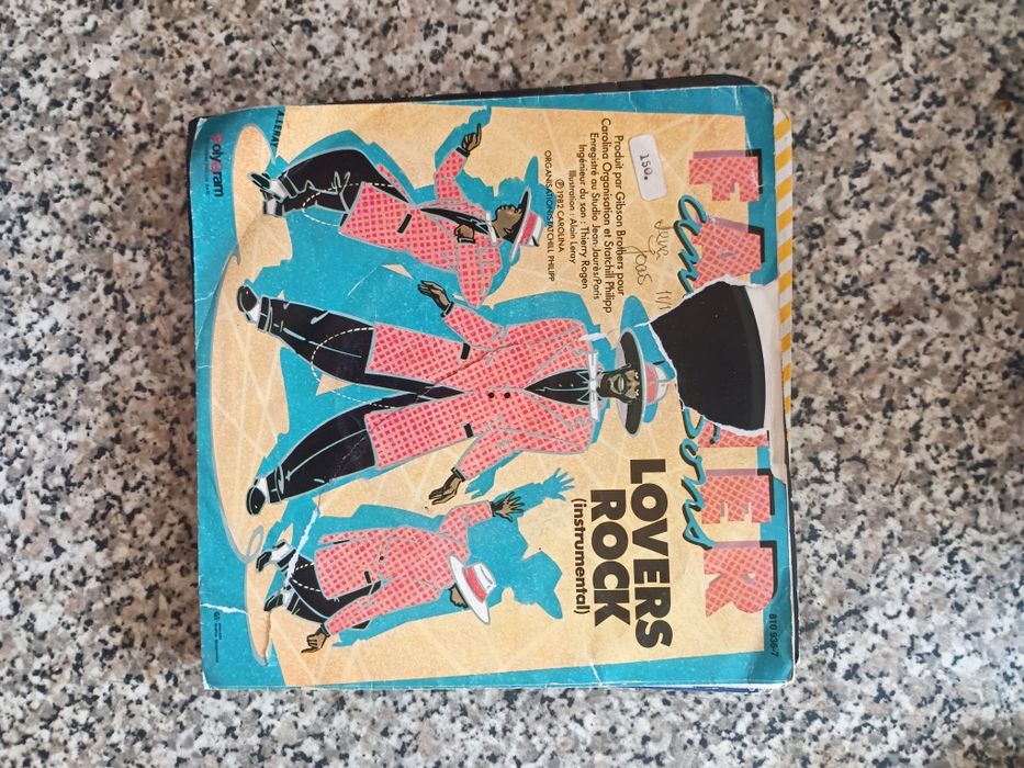 Discos vinil single 2€ unidade. Bom estado de conservação