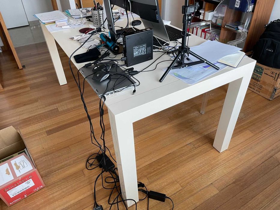 Mesa de jantar extensível branca sintética 180x90x75 cm