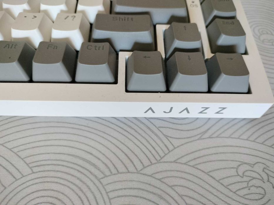 Teclado mecânico AJAZZ AK820 branco