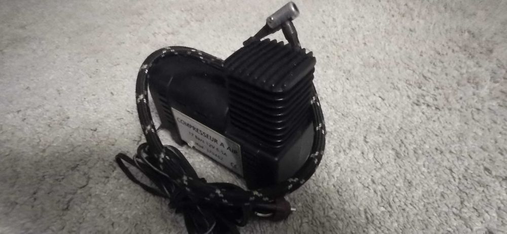 kompresor samochodowy mały