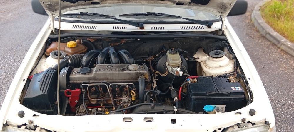 Ford Fiesta Courier 1.8 D ( ler o anúncio até ao fim )