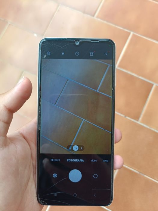 Samsung Galaxy A12 em bom estado de funcionamento.
