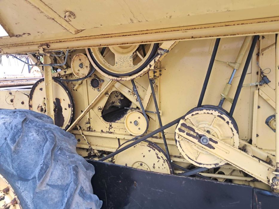 Kombajn zbożowy New Holland 8030 heder 3m transport 8040 ,1540 claas