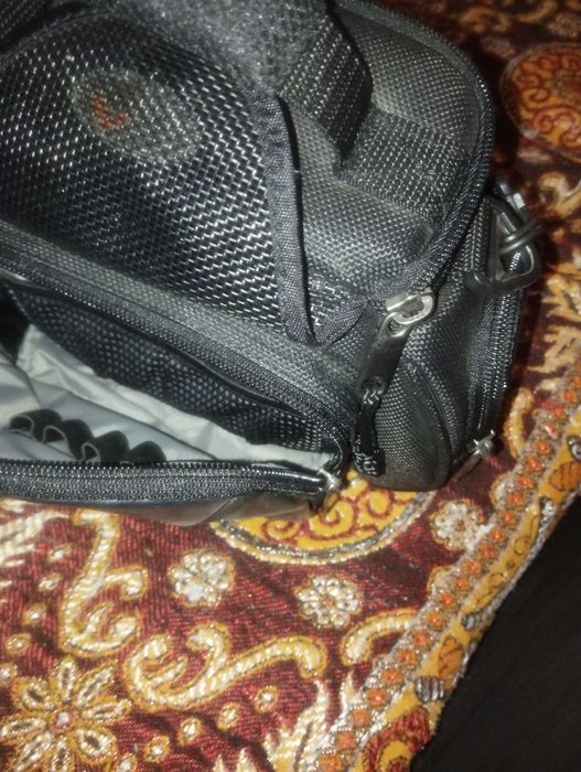 Продам фотосумку Lowepro, практически новую.