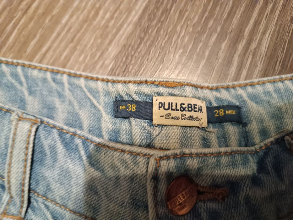 Shorty Pull & Bear r. 28