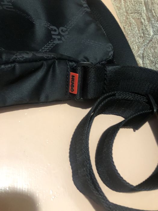 Продам сумку месенжер Hugo в хорошем состоянии.