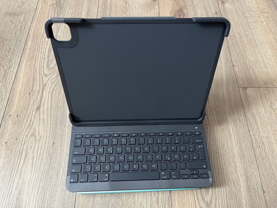 Чохол-клавіатура Logitech SLIM FOLIO PRO для iPad Pro 12.9”