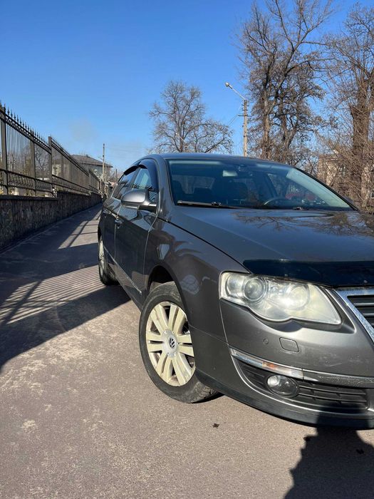 Volkswagen Passat B6 2006 2.0 FSI MT