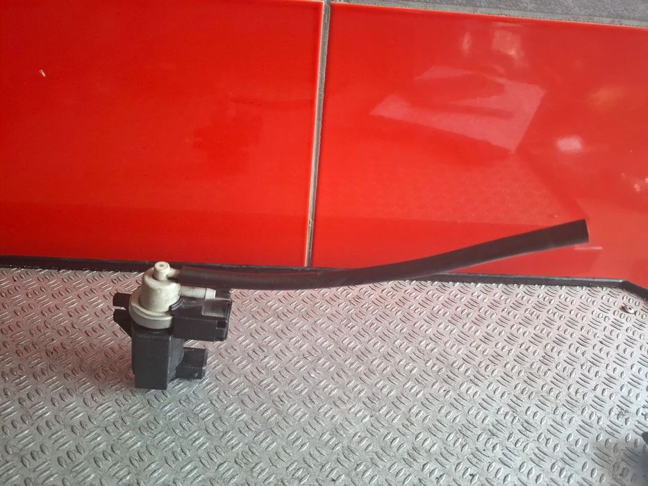 Zaworek podciśnienia powietrza Kia Hyundai nr 72190316