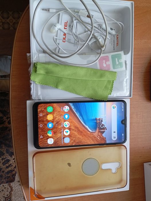 Oukitel K9 повний комплект - величезний єкран