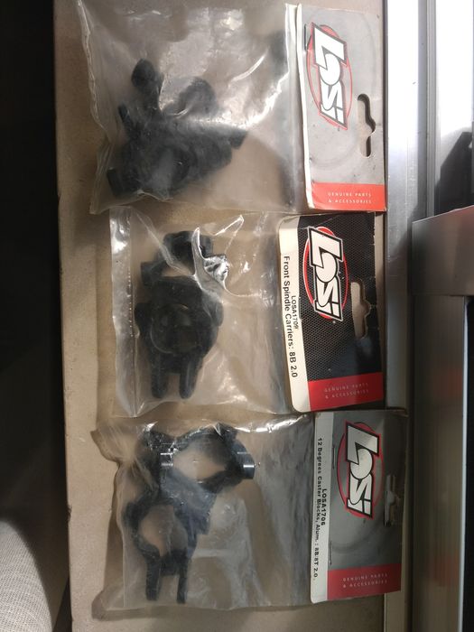 Losi 2.0 eu ( Kyosho serpent xray Mugen rc Futaba Spektrum hpi Carson