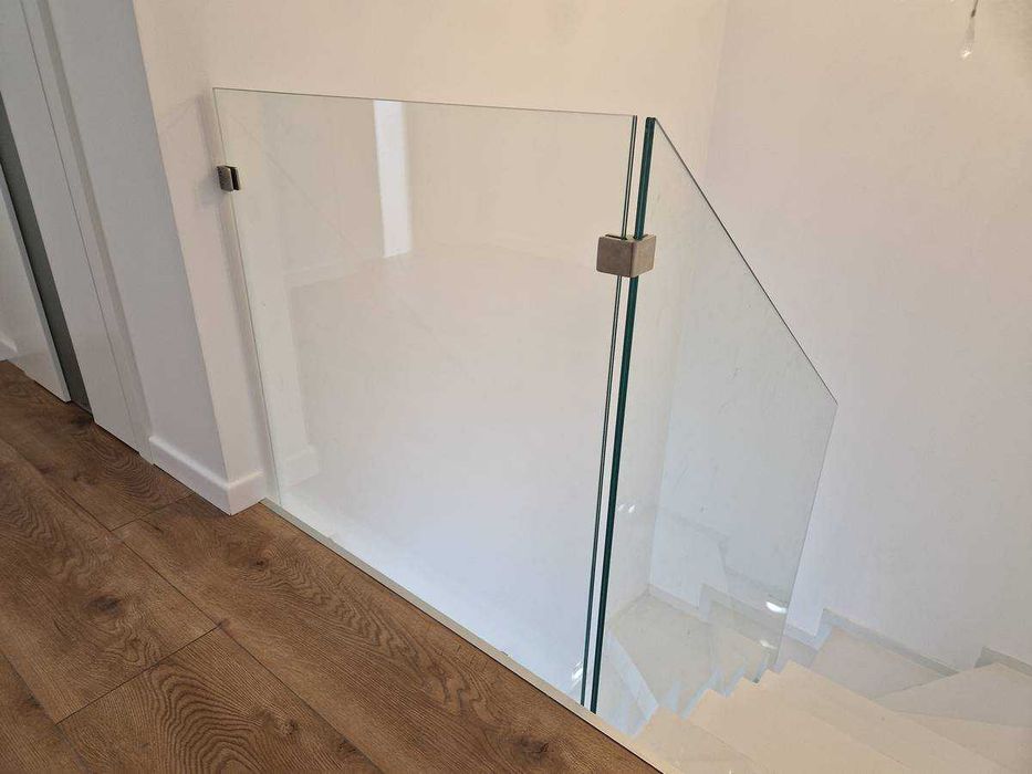 Producent balustrad ze szkła, nierdzewki, aluminium, INOX