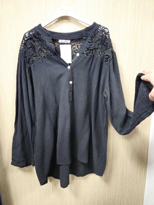 Bluzka koszula czarna muślinowa, bawełna koronka r. Uni Italy !!!