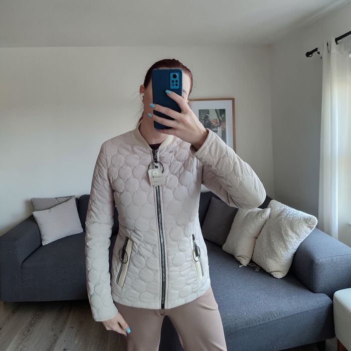 Куртка-бомбер весняна на XS-S