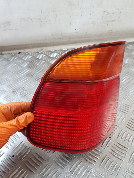 Lampa Lewa Tył W Błotnik 8361671 Bmw E39 Kombi 99R-