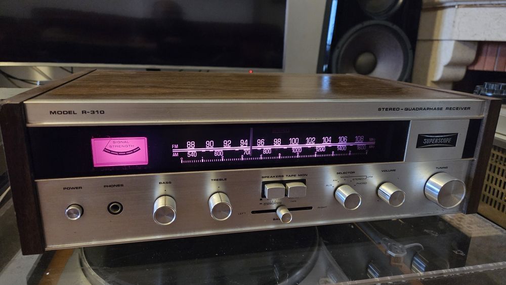 Receiver Vintage Superscope R-310 (Designed by Marantz)