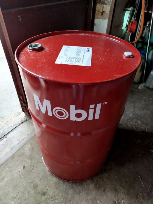 Продам бочку металеву герметичну з під чистого мастила