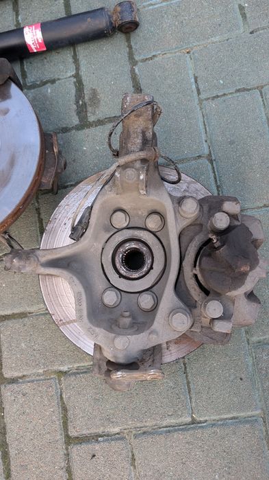 Стойки , диски renault laguna 3