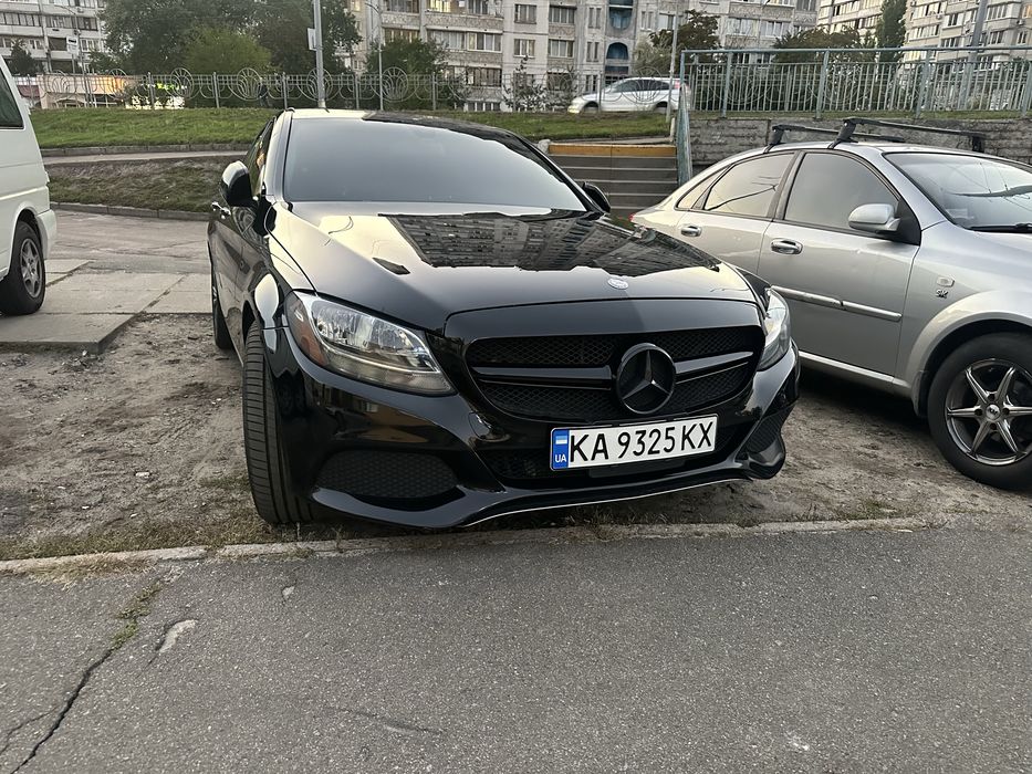 Продам Mercedes Benz w205 , 4matic, 2.0 ,7g tronic