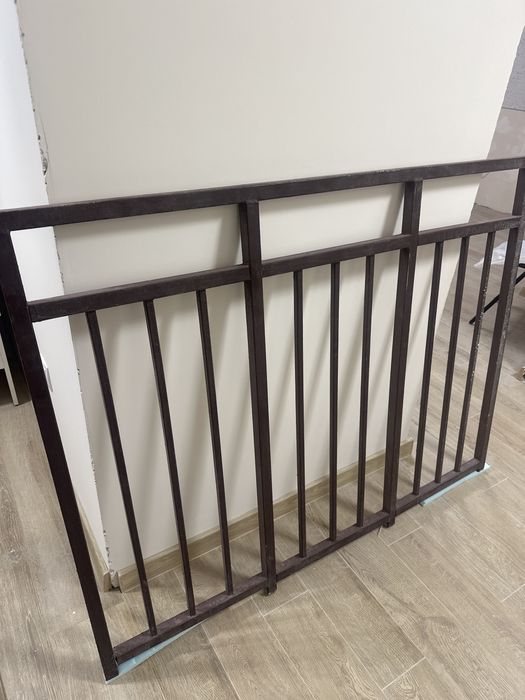 Продам металеві перила. Металева конструкція