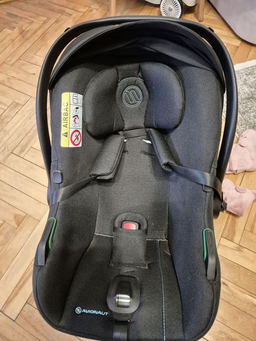Avionaut Pixel fotelik 0-13 kg z bazą Isofix Black