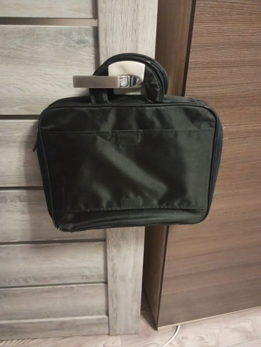 Продам сумку для ноутбука