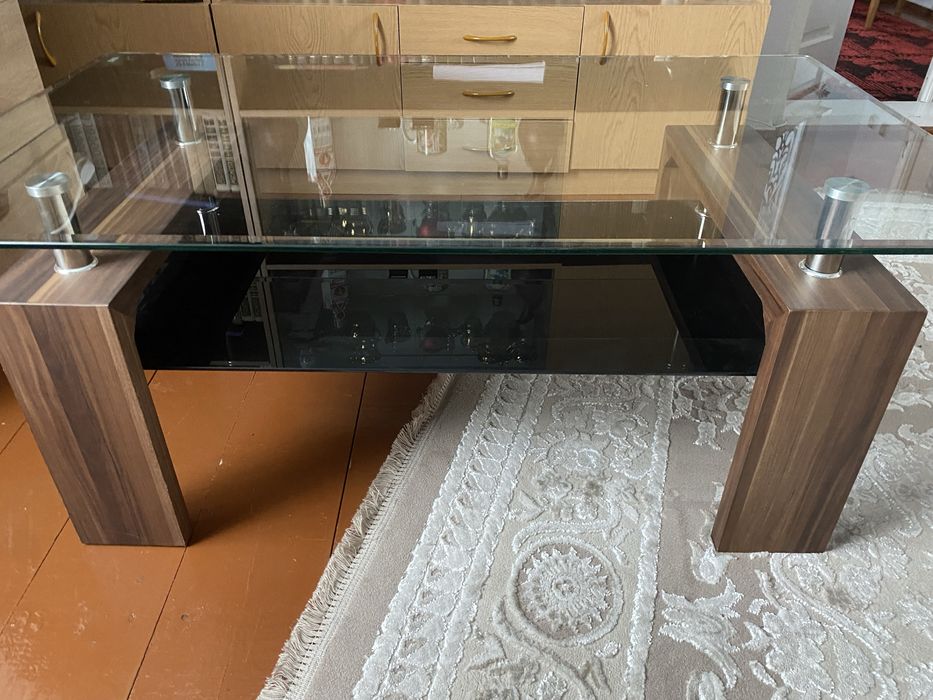 продається стіл для  дому, офісу, кабінету