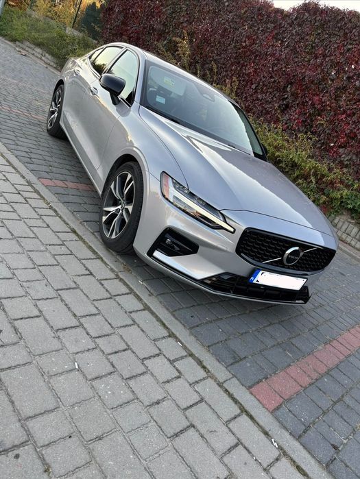 Volvo S60 Volvo S60 B5 Core | 2024 | 2.0 B5 247 KM | Automat | FWD | 32 357 km